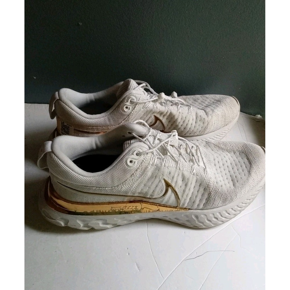 Nike React Infinity‎ Run Flyknit Gold Running Shoes Athletic Sneakers